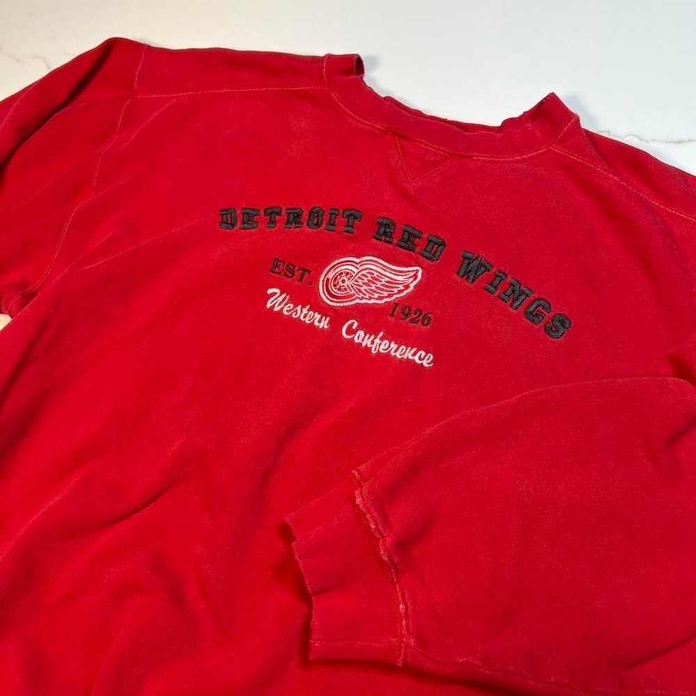 The Edge Detroit Red Wings Sweatshirt Mens Large Red Embroidered NHL Crewneck